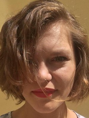 Adéla Komrzý
