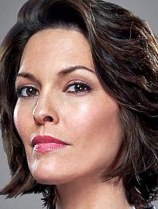 Alana De La Garza