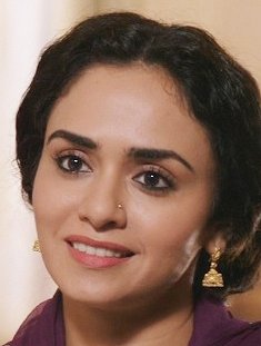 Amruta Khanvilkar