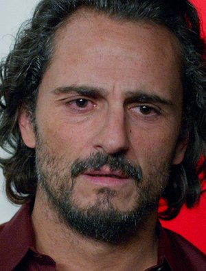 Asier Etxeandía