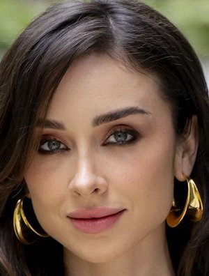 Claudia Bouza