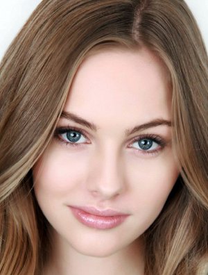 Ella Wahlestedt
