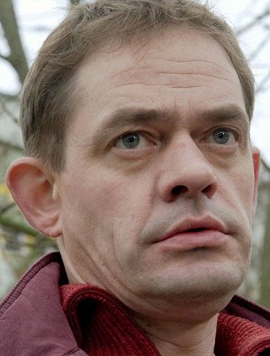 Henning Peker