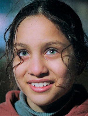 Isha Zainab Khan