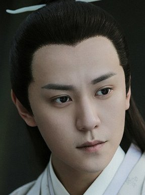 Junjie Qin