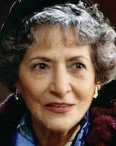 María Elena Flores