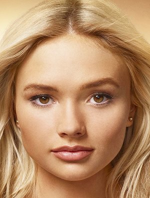 Natalie Alyn Lind
