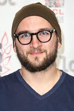 Oliver Thompson