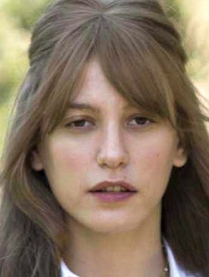 Serenay Sarıkaya