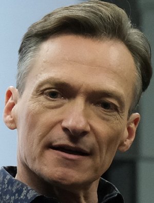 Stephen Bogaert