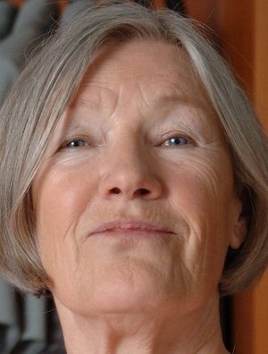 Teri Földi