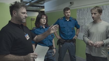30 dní ze života českého dozorce