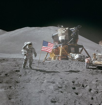 Apollo: Mise na Měsíc
