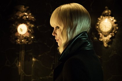 Atomic Blonde: Bez lítosti