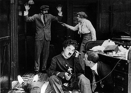 Chaplin bankovním sluhou