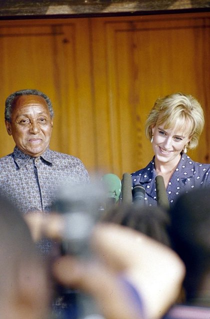 Diana: Hold princezně, která patřila všem