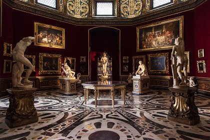 Florencie a galerie Uffizi