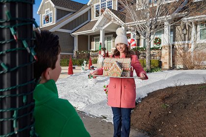 Haul Out the Holly: Lit Up