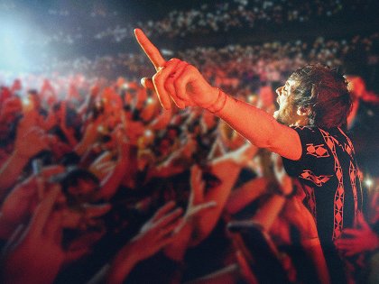 Louis Tomlinson: All of Those Voices
