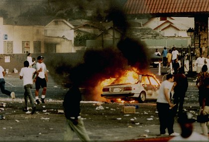 Nepokoje v L.A.