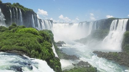 Obří vodopády Iguacu