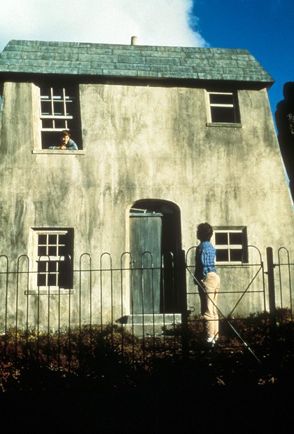 Paperhouse