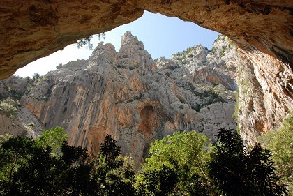 Sardinie: Archa z kamene