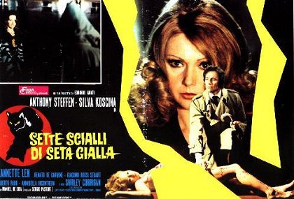 Sette scialli di seta gialla