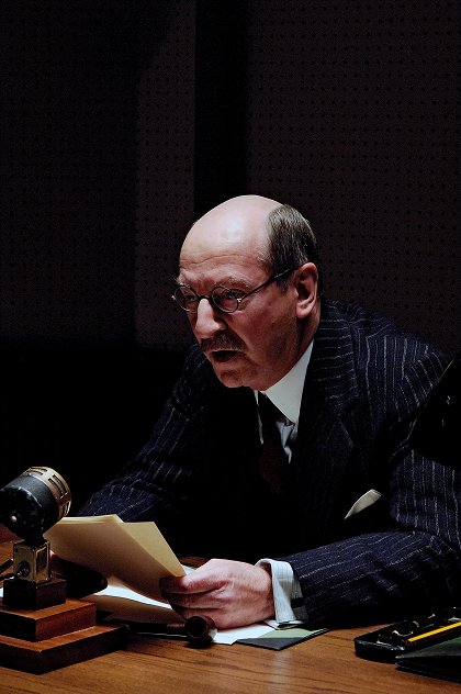 V srdci bouře: Churchill ve válce