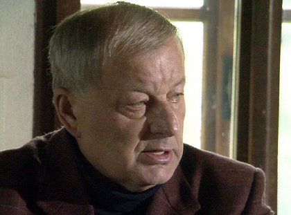 Zblízka Josef Topol